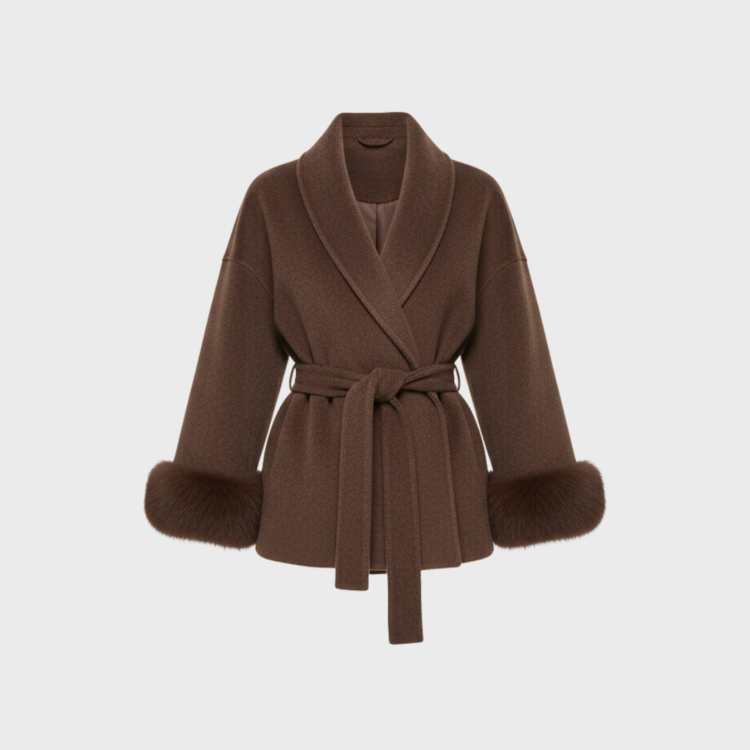 MANTEL MIT FELLBESATZ